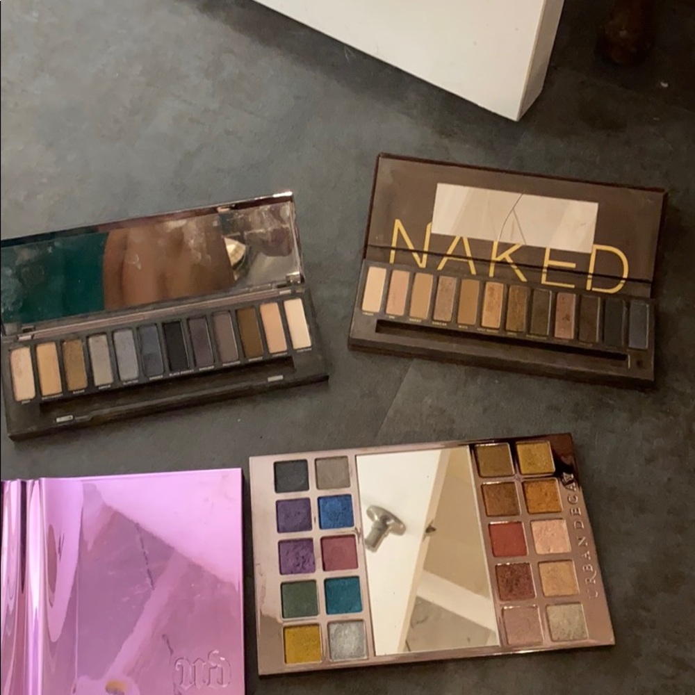 urban’ decay shadow pallets